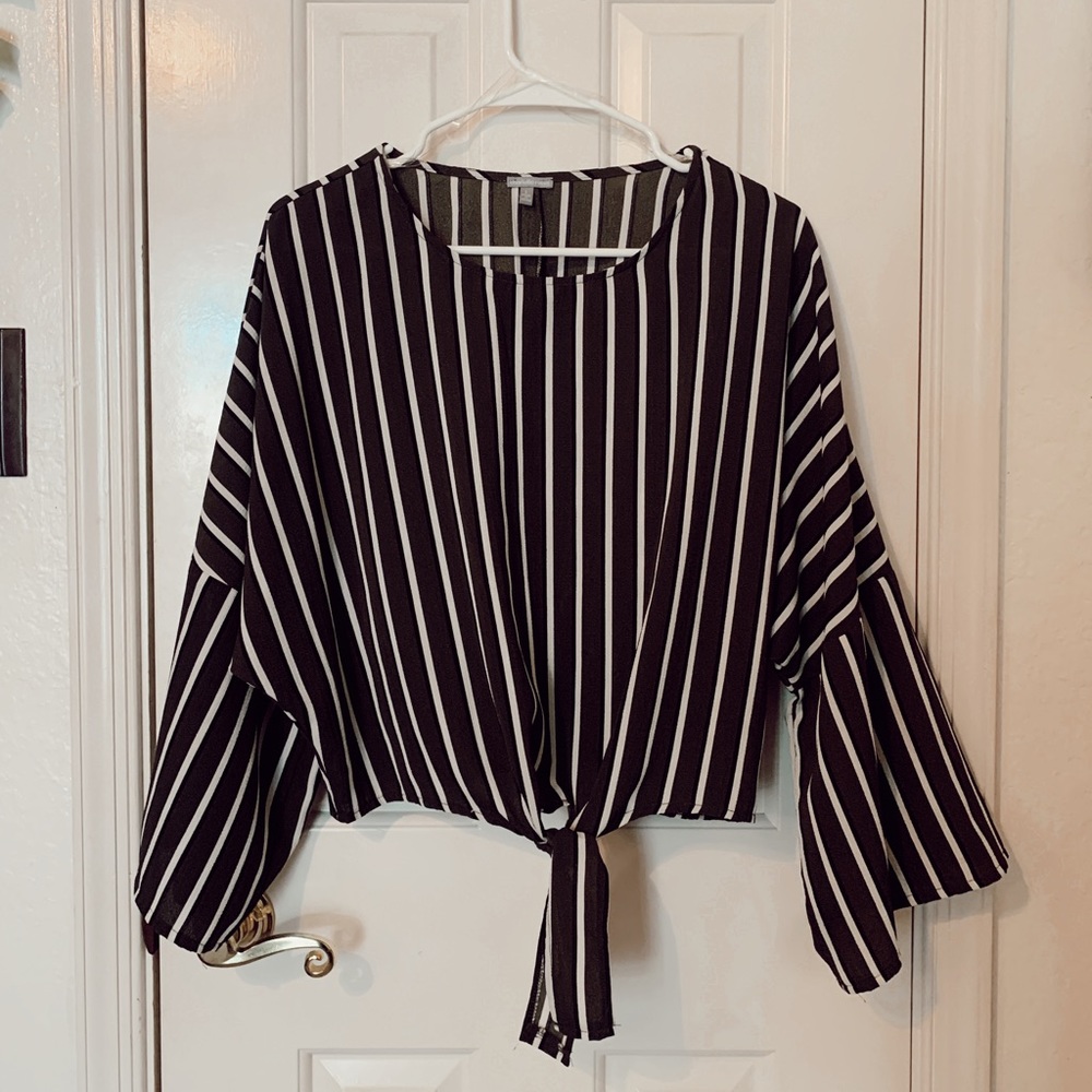Green, white, and black striped quarter length sleeve crop top